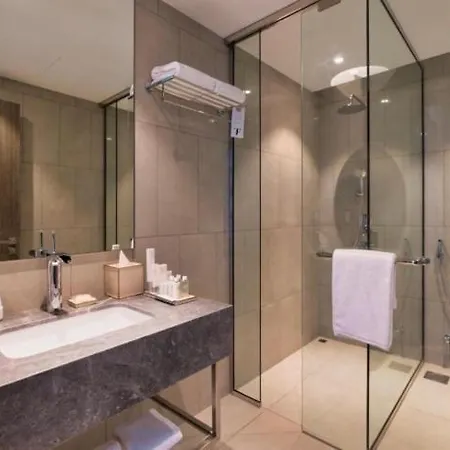 Hanza Tower Lux Jacusi & Sauna & Pool Appartamento